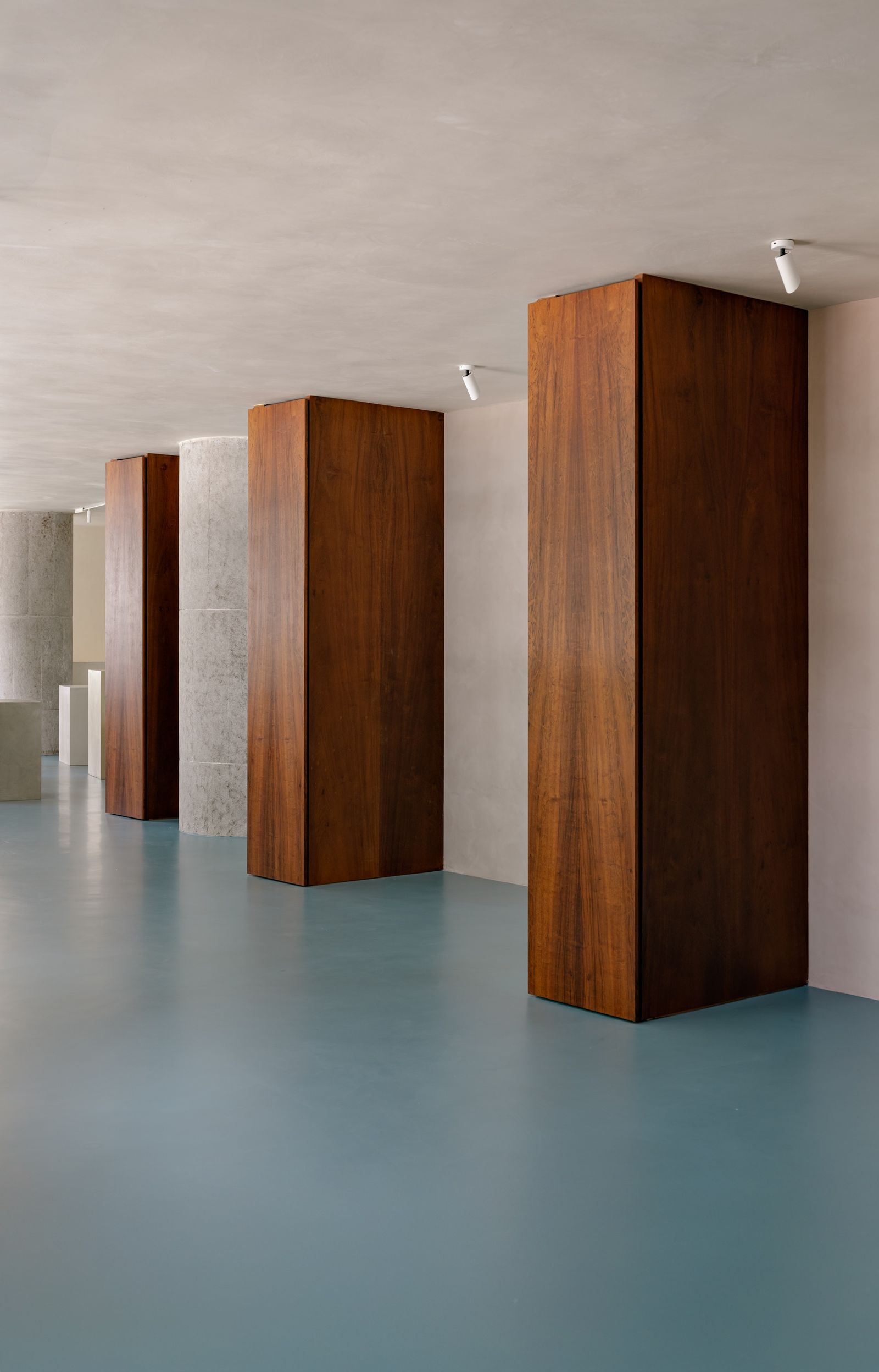 Área de estar da Monofloor Store