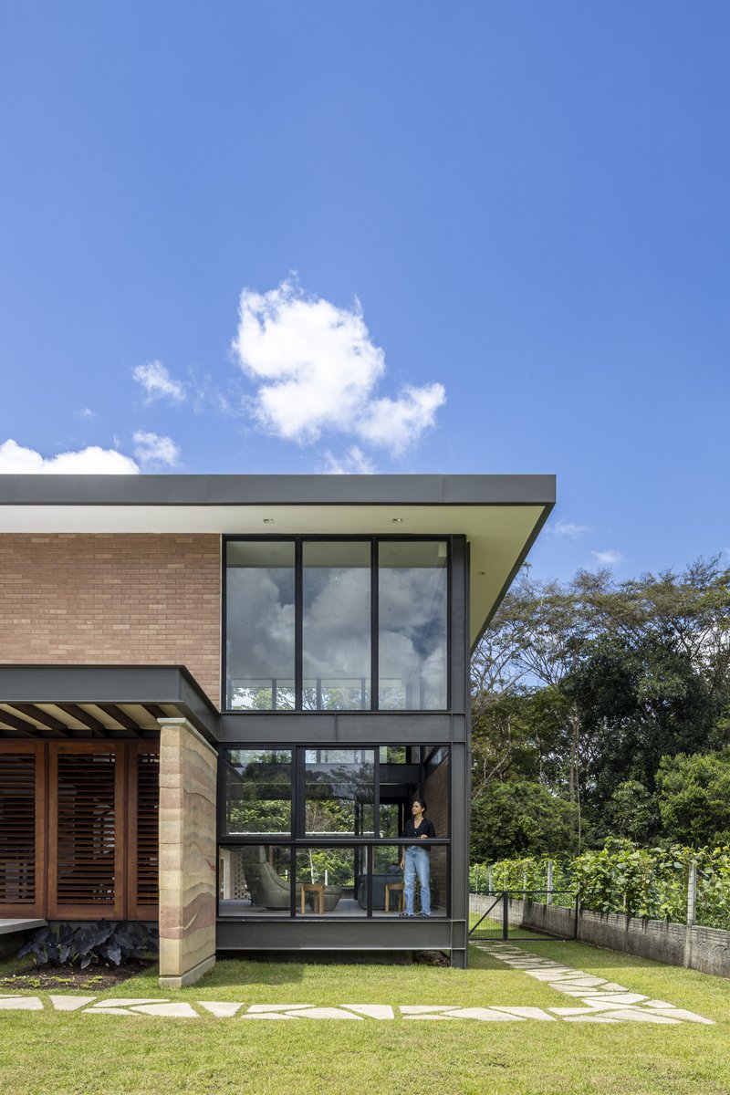 Casa Altiva / Rai Matoso + Nuit Arquitetura - Fotografia de Exterior, Porta, Jardim