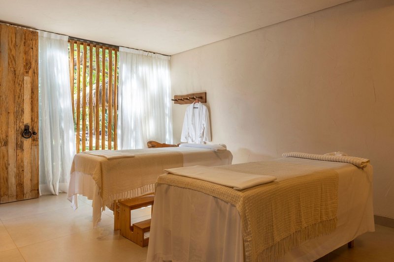 Spa / Angela Castilho Arquitetura e Interiores - Fotografia de Interiores, Dormitório, Madeira, Cama