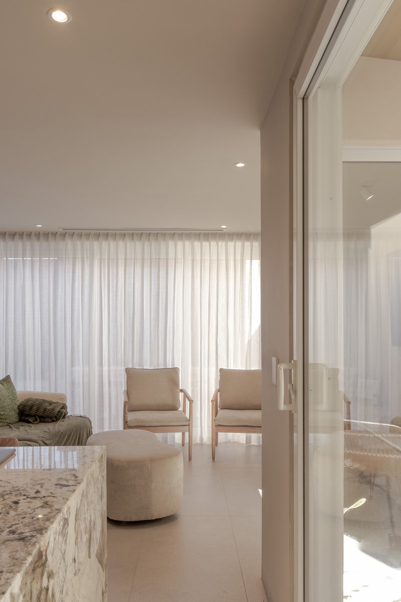 Casa Dezoito / Pereda Han Estudio - Fotografia de Interiores, Madeira, Iluminação